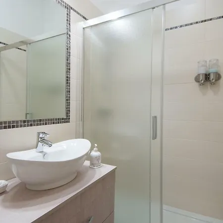 Kissfromsalento B&b+bike לינה וארוחת בוקר 2*