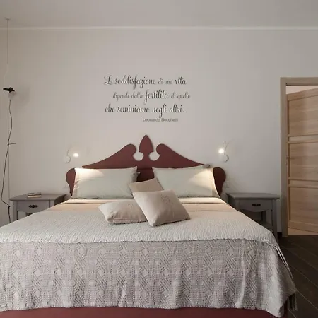 לינה וארוחת בוקר Kissfromsalento B&b+bike 2*